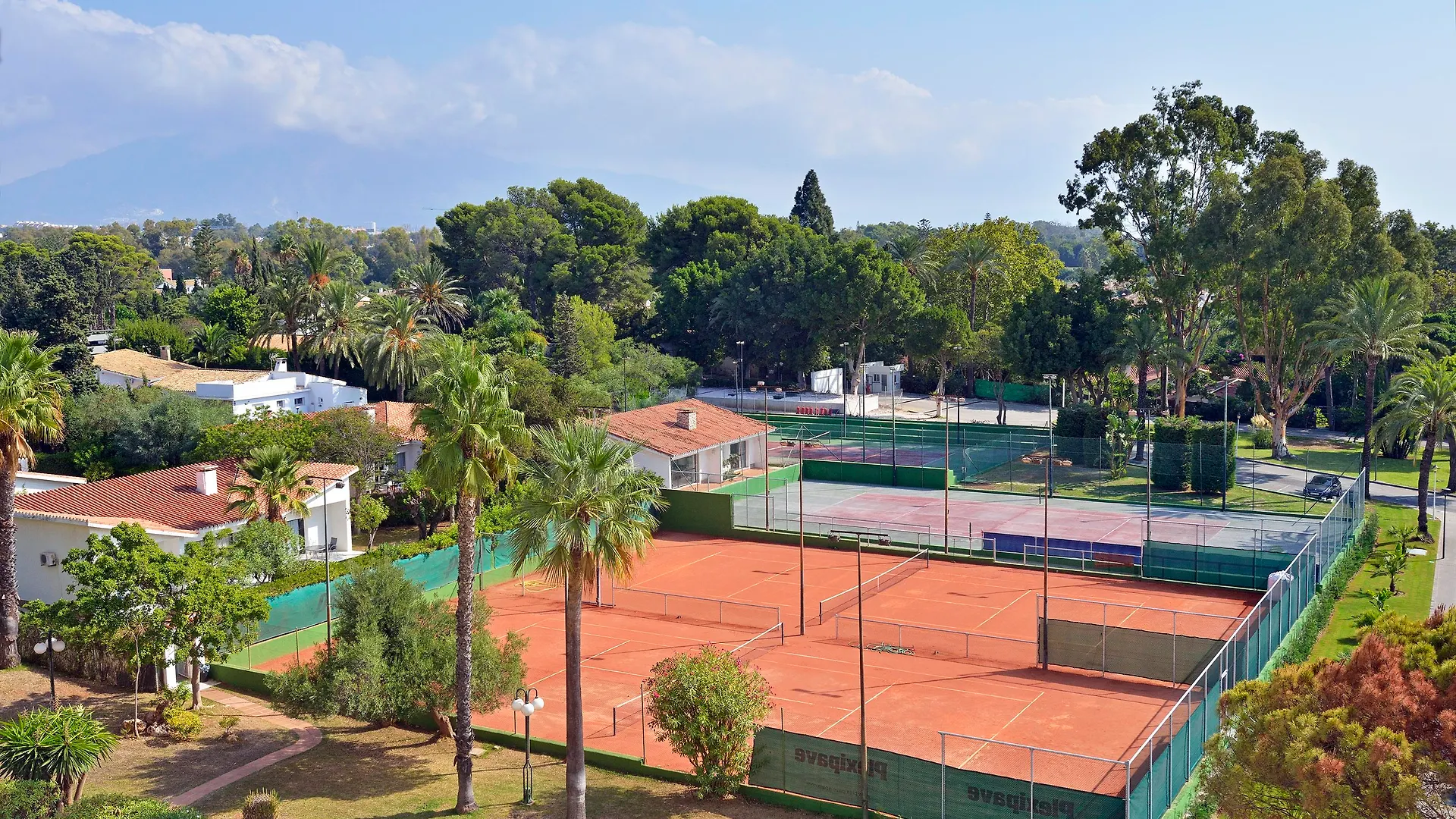Sol Marbella Estepona Atalaya Park מלון